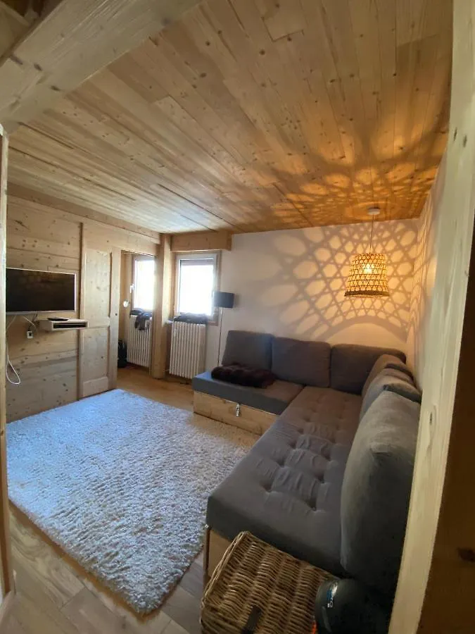 Large Apartment With Breathtaking View At The Foot Of The Slopes Huez France